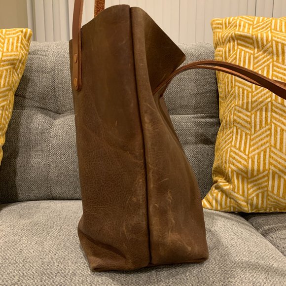 KMM & Co Classic Tote in Olive Kodiak - Picture 3 of 16